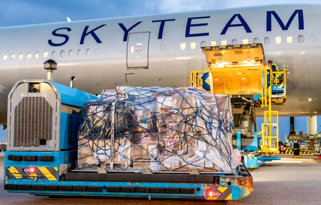 Les avantages du fret aérien pour les envois urgents